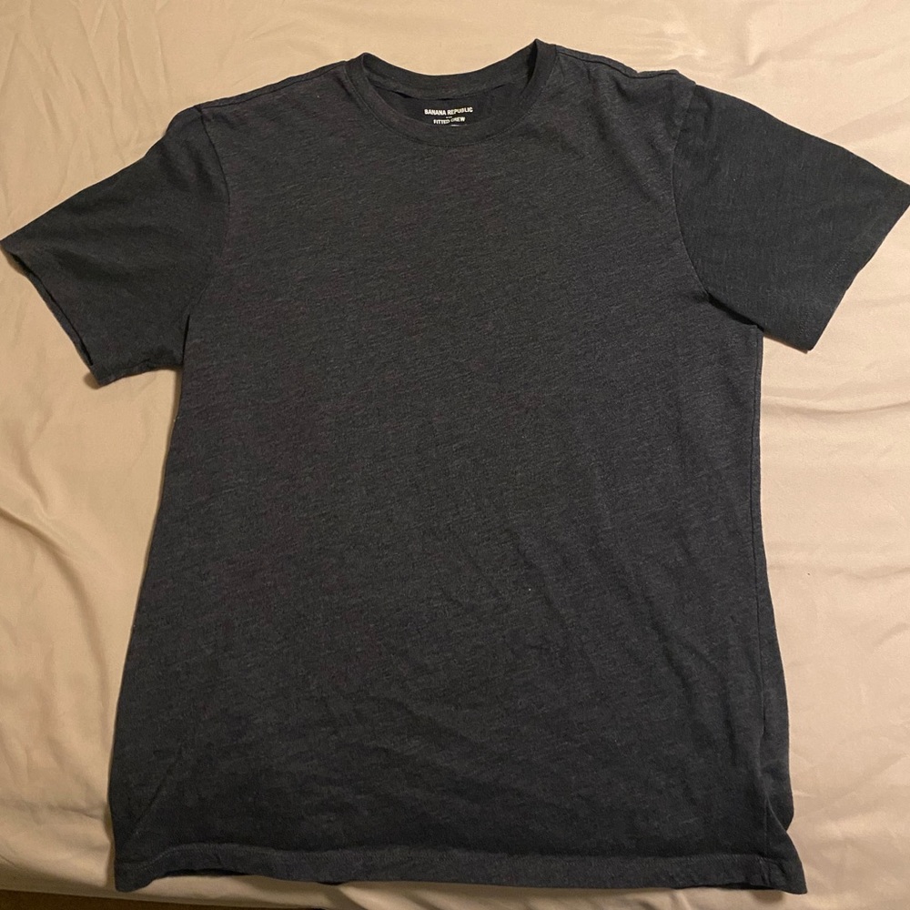 Charcoal Banana Republic tee